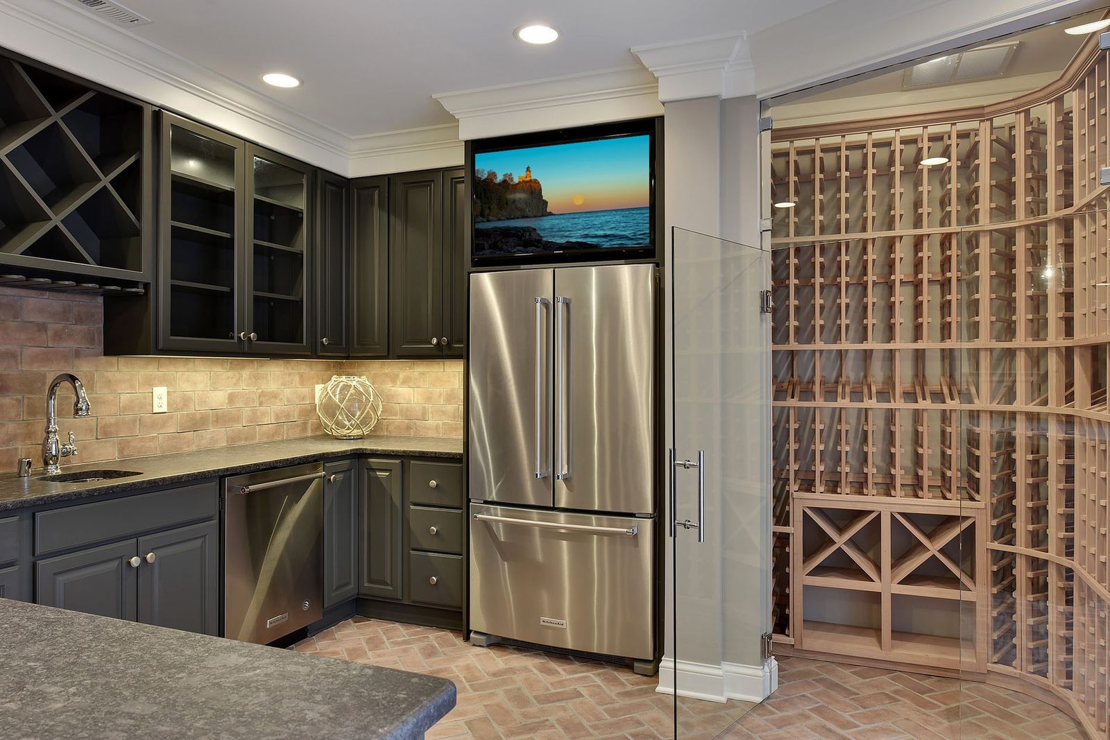 Highland Estate bar & wine cellar — Bars & Basements