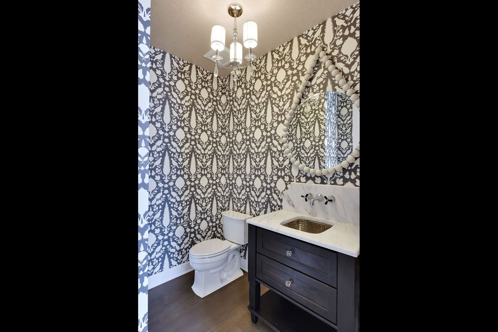 Shorewood powder bath — Bathrooms