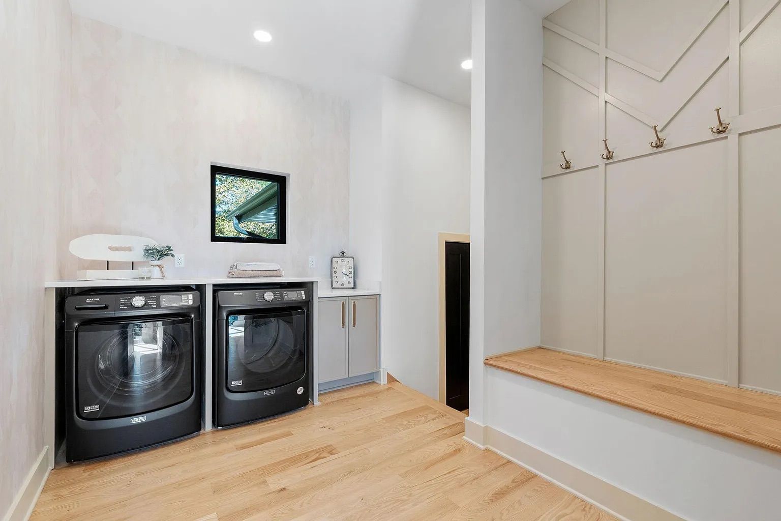 Mudroom laundry — Laundry Rooms
