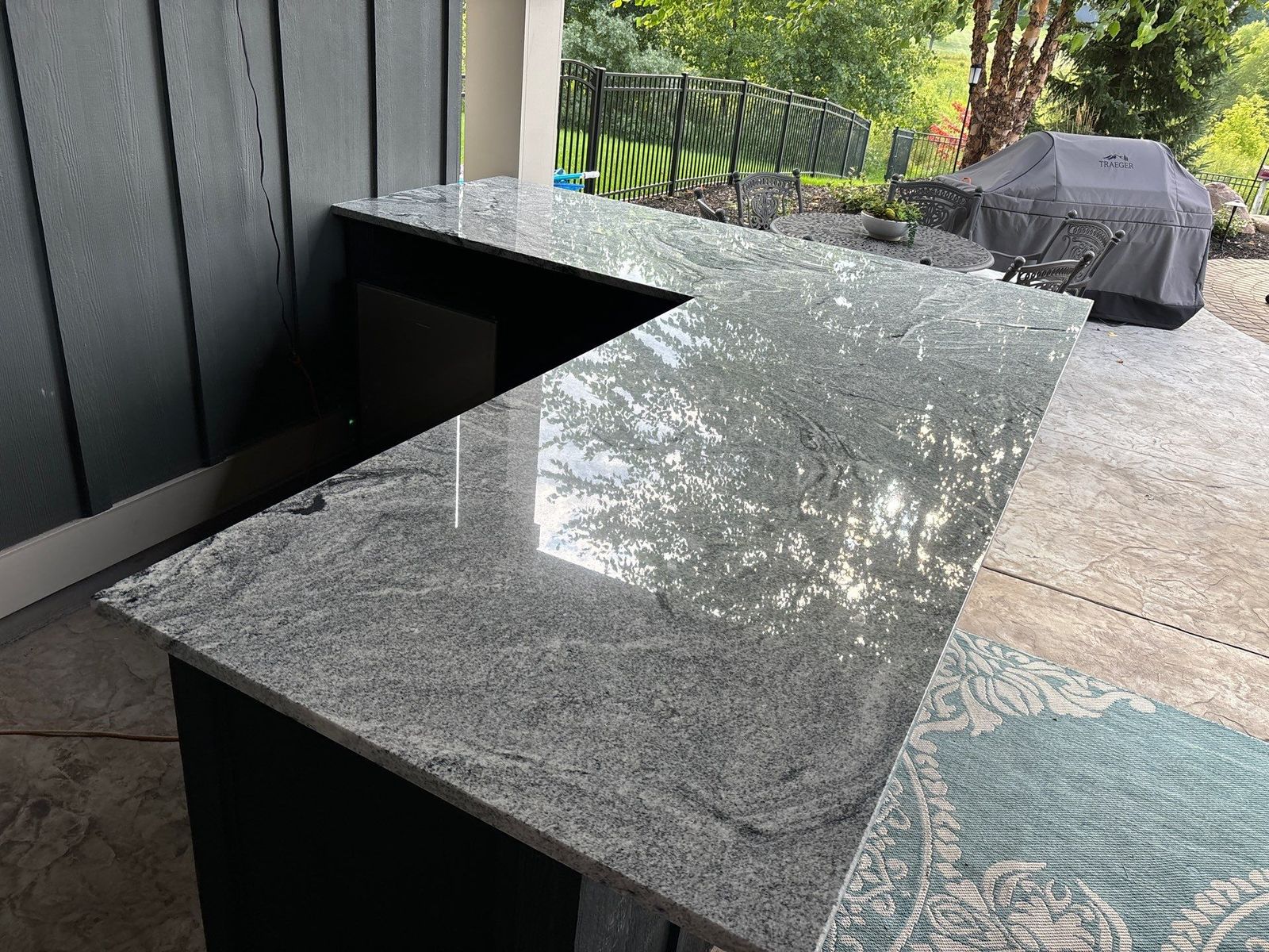 Outdoor entertaining bar — Outdoors