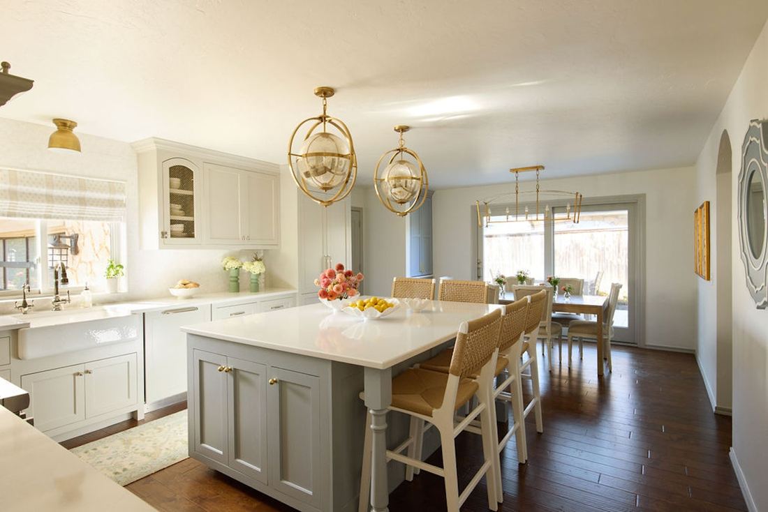 Et Statuario quartz countertops installed in a home