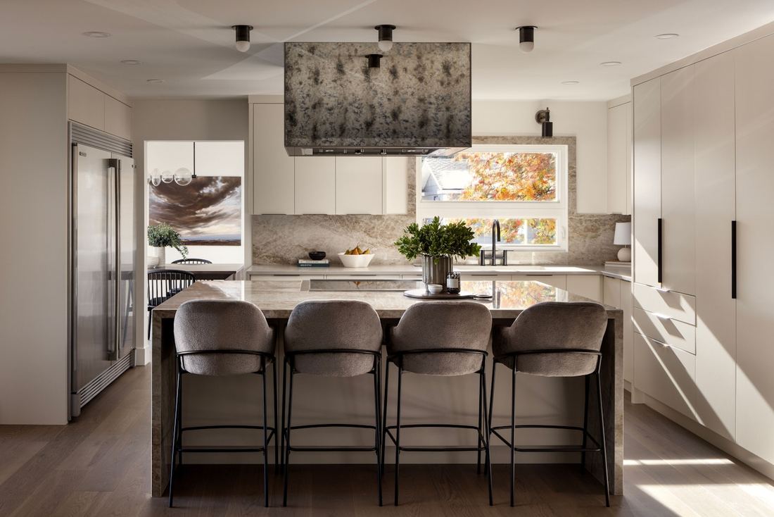 Poblenou quartz countertops installed in a home