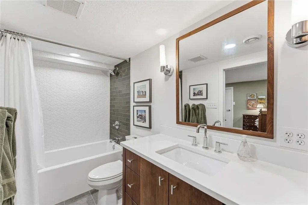 Fremont Residence — South Minneapolis, MN
